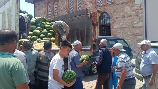 Orman yangınında zarar gören çiftçilere anlamlı destek
