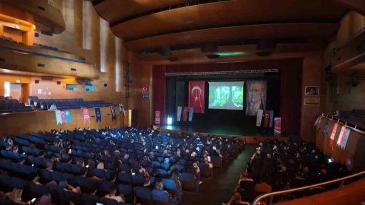 Orman yangınlarının &ouml;nlenmesi i&ccedil;in &ouml;ğretmenlere eğitim verildi
