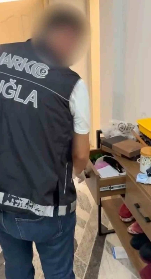 Ortaca ve Dalaman&rsquo;da uyuşturucu operasyonu
