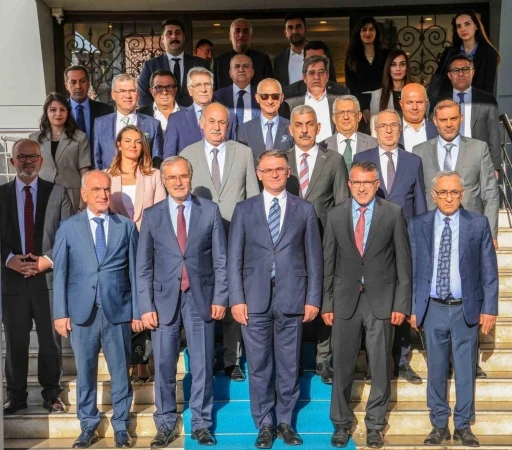 OSBÜK Başkanı Kütükcü: &quot;Van’ı büyütmek, Türkiye’yi kalkındırmaktır&quot;

