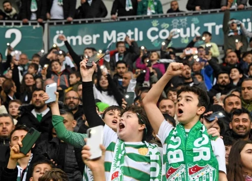Osmangazi Belediyesi 100 &ccedil;ocuğu Bursaspor ile buluşturdu
