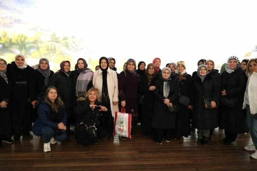Osmangazi Belediyesi&rsquo;nden kadınlara k&uuml;lt&uuml;r gezisi
