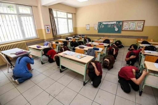 Osmangazi Belediyesi&rsquo;nden okullarda afet bilinci &ccedil;alışması
