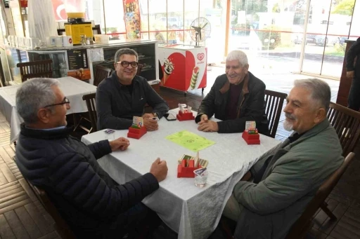 Osmangazi’de briç turnuvası göz doldurdu
