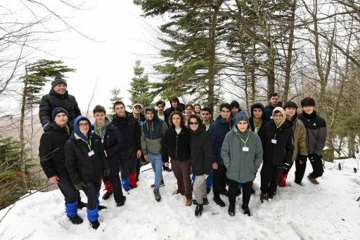 Osmangazi&rsquo;de dersane &ouml;ğrencileri Uludağ kampıyla &ouml;d&uuml;llendirildi
