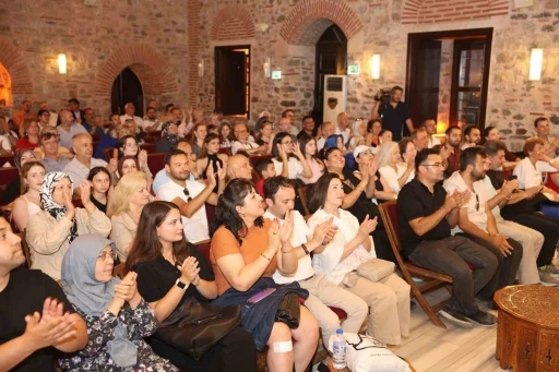 Osmangazi&rsquo;de şarkılar babalar i&ccedil;in seslendirildi
