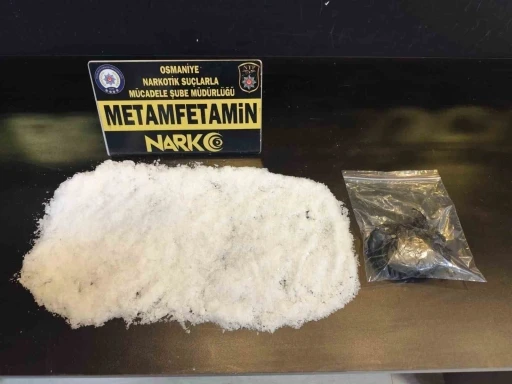 Osmaniye&rsquo;de 3 ara&ccedil;ta uyuşturucu operasyonu: 5 tutuklama
