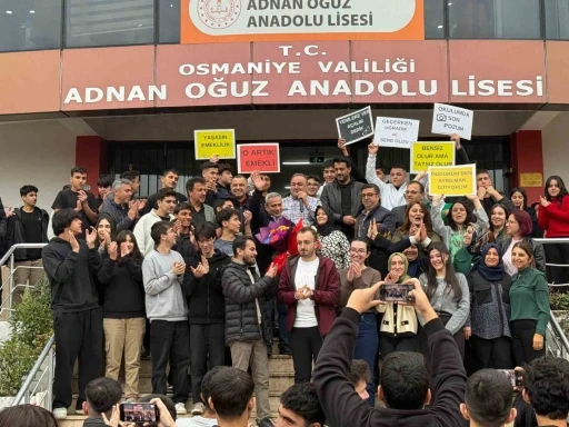 Osmaniye&rsquo;de 40 yıllık meslek hayatı alkışlarla ta&ccedil;landı
