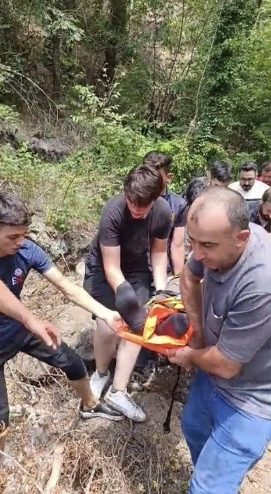 Osmaniye&rsquo;de i&ccedil;me suyu &ccedil;alışmasında d&uuml;şen iş&ccedil;i yaralandı
