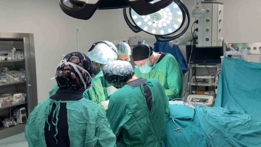 Osmaniye&rsquo;de ilk kez ileri evre larenks kanseri ameliyatı ger&ccedil;ekleştirildi
