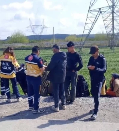 Osmaniye&rsquo;de iş&ccedil;i servisi ile minib&uuml;s &ccedil;arpıştı: 3 yaralı

