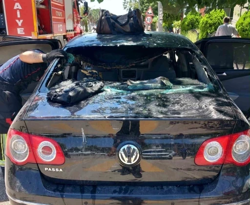 Osmaniye&rsquo;de otomobilde &ccedil;ıkan yangın itfaiyenin m&uuml;dahalesiyle s&ouml;nd&uuml;r&uuml;ld&uuml;
