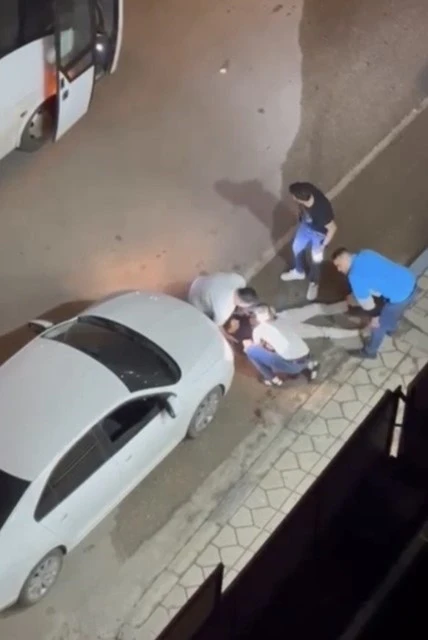 Osmaniye&rsquo;de silahlı saldırı kamerada: 2 kişi yaralandı
