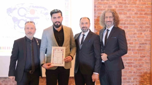 Osmanlı’da başlayan berberlik geleneği Ağrı’da üçüncü kuşakla sürüyor
