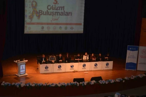 Otizm spektrum bozukluğuna dikkat çektiler

