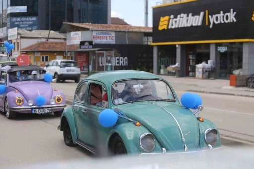 Otizmli çocuklar vosvoslarla şehir turu attı
