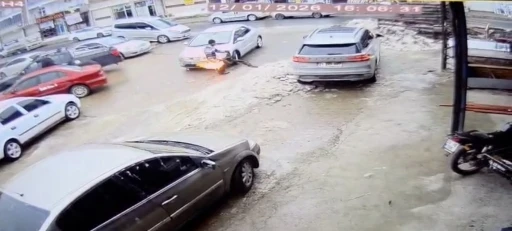 Oto sanayide patlama: 4 yaralı
