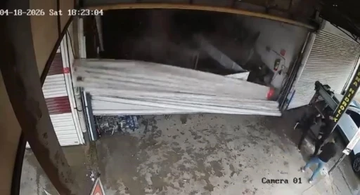 Otomatik kepengin tek darbeyle d&uuml;şt&uuml;ğ&uuml; anlar kamerada
