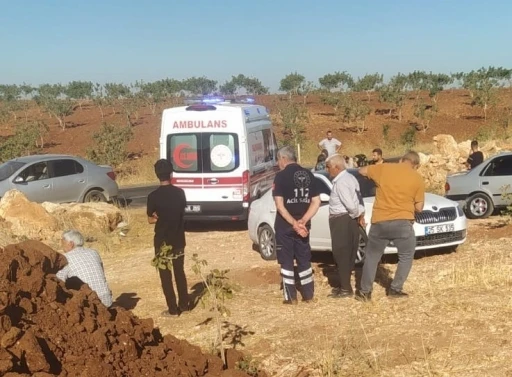 Otomobil devrildi:1 ölü, 3 yaralı
