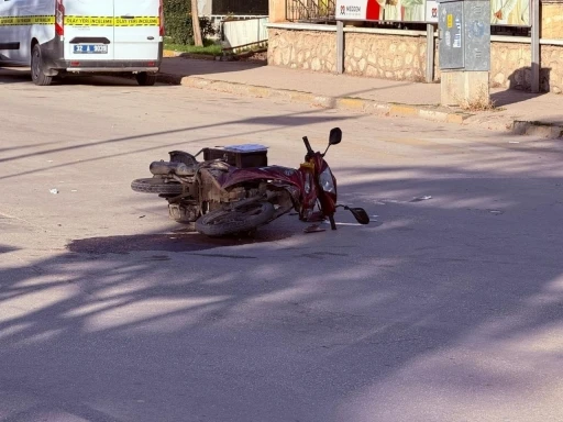 Otomobil ile çarpışan motosikletin sürücüsü ağır yaralandı
