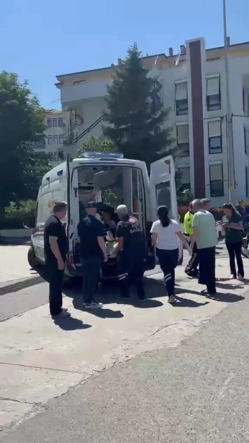 Otomobil ile motosiklet &ccedil;arpıştı, 1 kişi yaralandı

