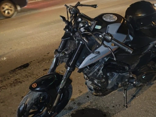 Otomobil ile motosiklet kafa kafaya çarpıştı: 1 ölü
