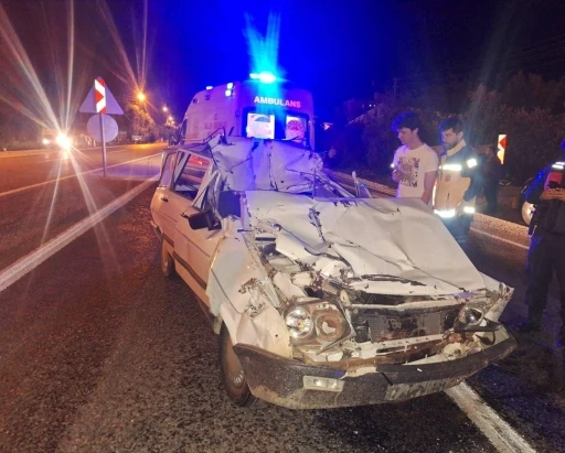 Otomobil, tıra arkadan çarptı, sürücü hayatını kaybetti
