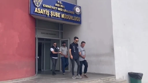 Otomobile atı bağlayıp götüren sahibi ve sürücü tutuklandı
