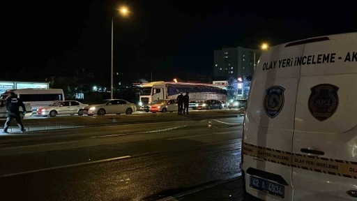 Otomobilin &ccedil;arptığı kadın hayatını kaybetti
