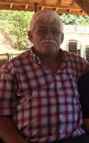 Otomobilin &ccedil;arptığı yaya hayatını kaybetti: S&uuml;r&uuml;c&uuml; olay yerinden ka&ccedil;tı
