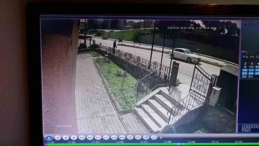 Otomobiliyle taklalar attı
