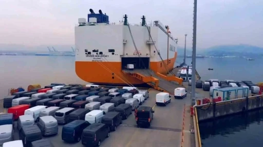 Otomotiv end&uuml;strisi 2025 yılını 41,5 milyar dolar ihracatla zirvede kapattı
