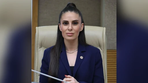 Özcan'dan İmamoğlu'na Sansür Tepkisi