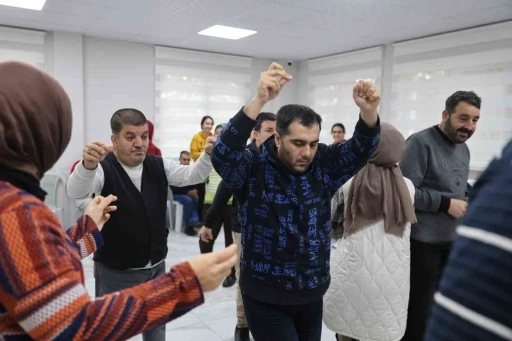 &Ouml;zel bireyler m&uuml;zik dolu gecede doyasıya eğlendi
