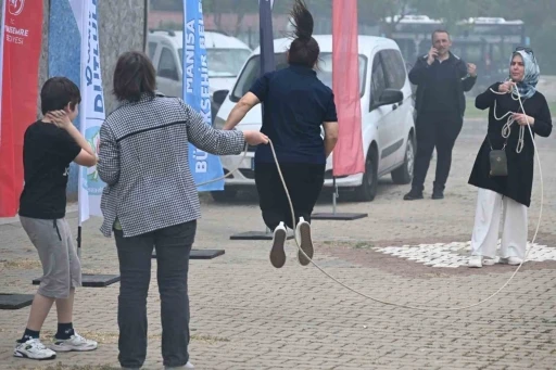 &Ouml;zel bireyler piknikte g&ouml;n&uuml;llerince eğlendi
