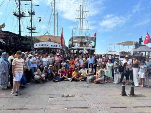 &Ouml;zel bireyler "Yaza merhaba" etkinliğinde Akdeniz&rsquo;e a&ccedil;ıldı

