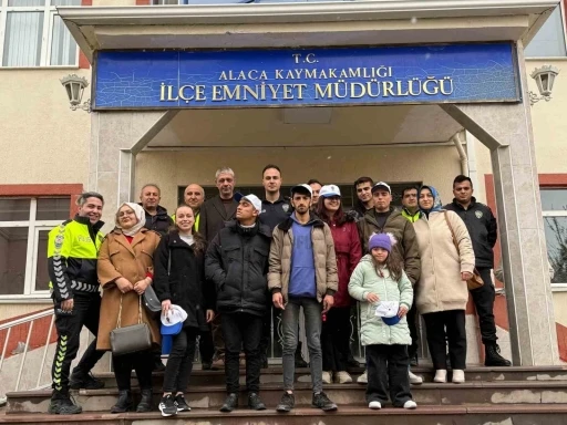 Özel bireylerden anlamlı ziyaret
