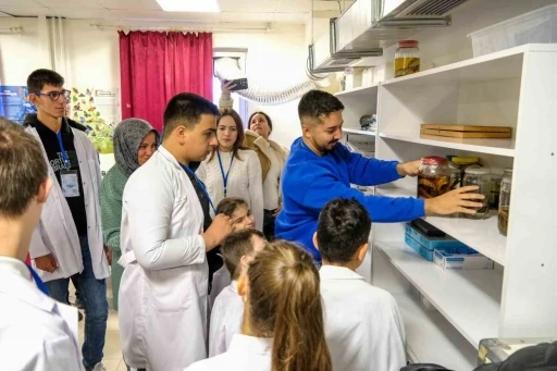 &Ouml;zel eğitim &ouml;ğrencileri BŞE&Uuml;&rsquo; de bilimle buluştu
