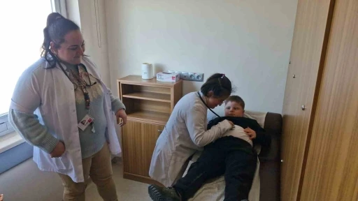 &Ouml;zel eğitim &ouml;ğrencileri hastane korkularını beyaz &ouml;nl&uuml;kle yendi
