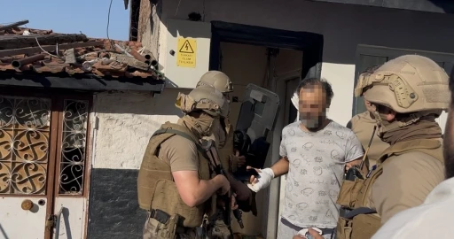 &Ouml;zel harekat evi ablukaya aldı, yakalanınca "&ccedil;alsaydınız a&ccedil;ardım" dedi
