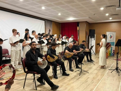&Ouml;zel yetenekler sahneye taşındı
