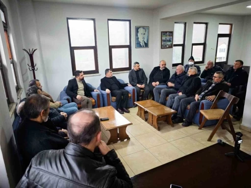 &Ouml;zt&uuml;rk ve Ko&ccedil; sahada incelemelerde bulundu
