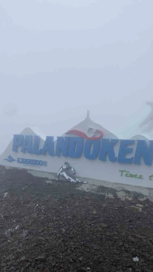 Palandöken’e mevsimin ilk karı yağdı
