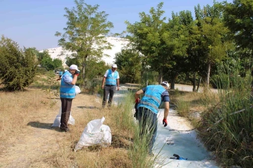Pamukkale denetimli serbestlik yükümlüleri tarafından temizlendi
