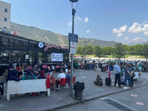 Pamukkale Üniversitesi Hastanesi çalışanları 3. kez iş bıraktı
