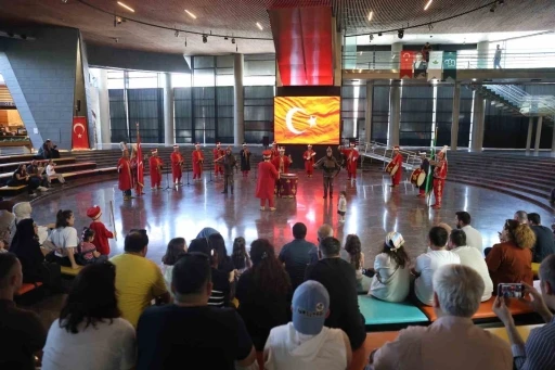 Panorama 1326 Bursa&rsquo;da tarihin ihtişamı yankılandı
