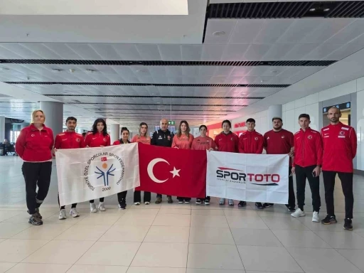 Para Atletizm Milli Takımı d&uuml;nya şampiyonası i&ccedil;in İspanya yolcusu
