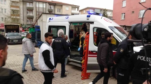 Parasını alamayınca eylem i&ccedil;in inşaata &ccedil;ıkan iş&ccedil;iyi polis ikna etti
