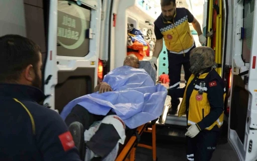 Park yüzünden kavga ettiği komşusunu bıçakladı
