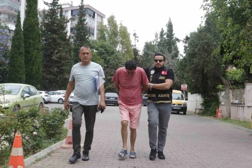 Parkta oğlunu 37 bı&ccedil;ak darbesiyle &ouml;ld&uuml;ren babaya ağırlaştırılmış m&uuml;ebbet talebi
